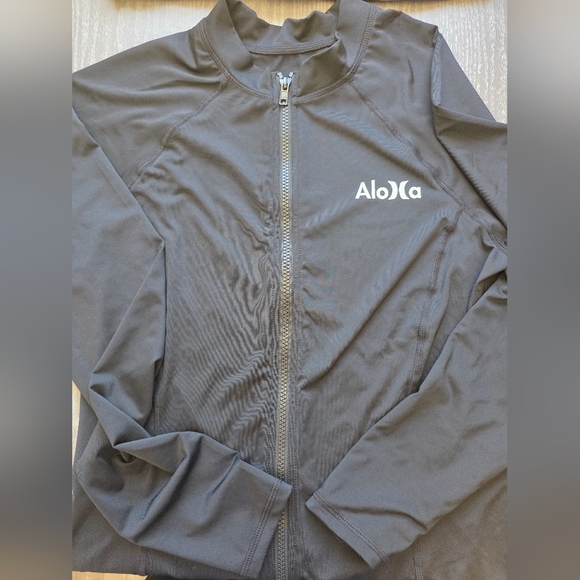 Hurley Aloha Rash Guard Top - Picture 1 of 2